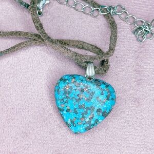 686. Turquoise Color Stone Mosaic Heart Pendant Necklace